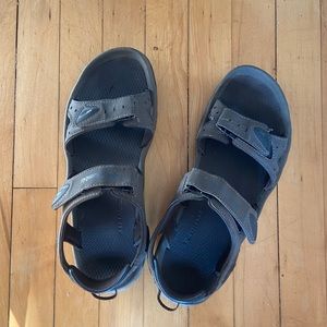 Men’s Columbia hiking sandals